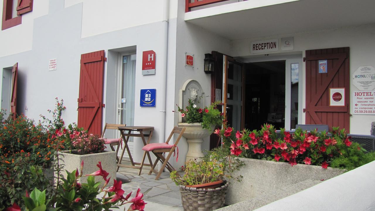 Hotel Ursula Cambo-les-Bains Exterior photo